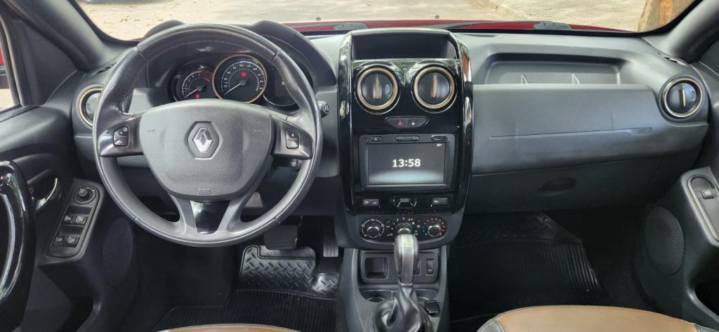 RENAULT Duster - Foto