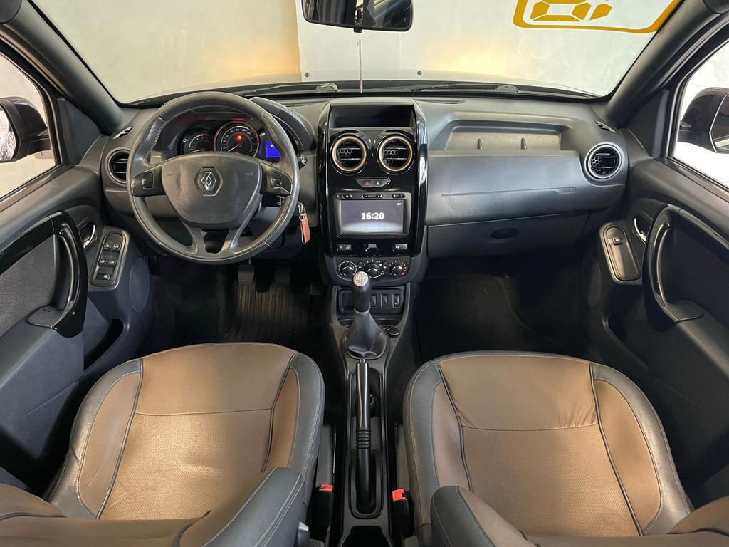 RENAULT Duster - Foto