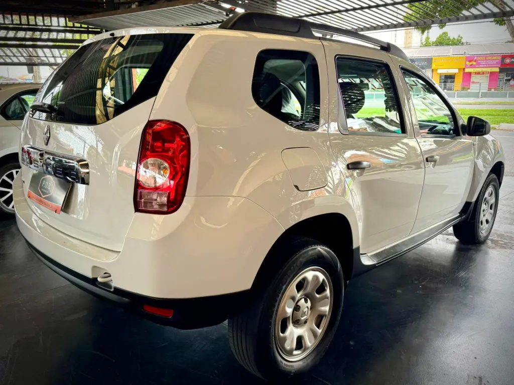RENAULT Duster - Foto