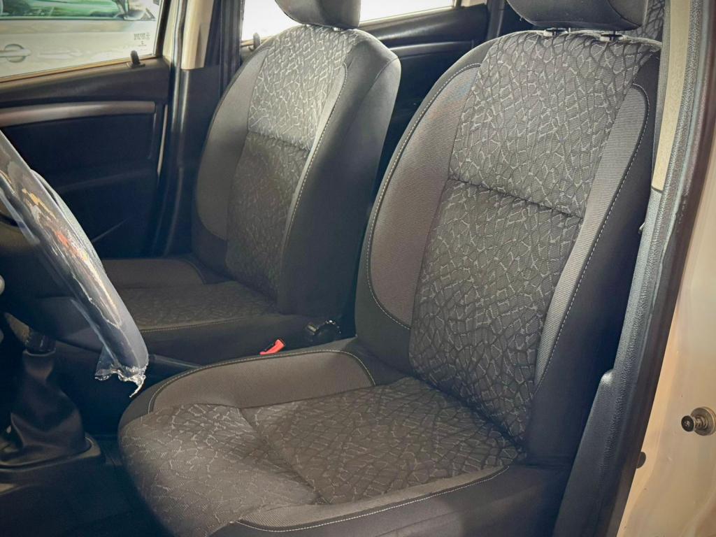 RENAULT Duster - Foto