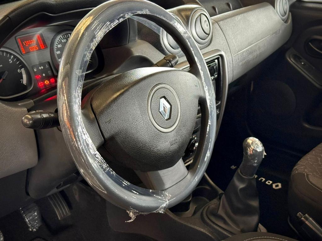 RENAULT Duster - Foto