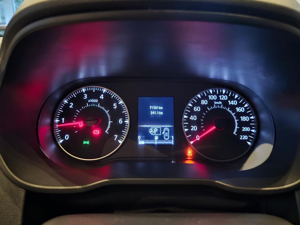 RENAULT Duster - Foto