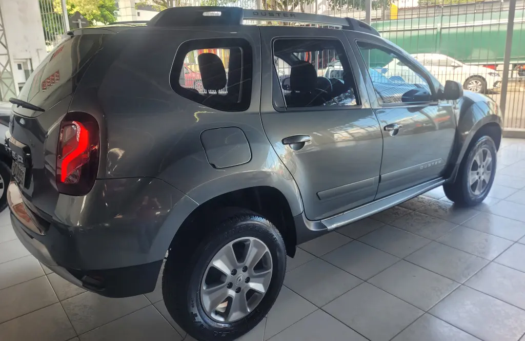 RENAULT Duster - Foto