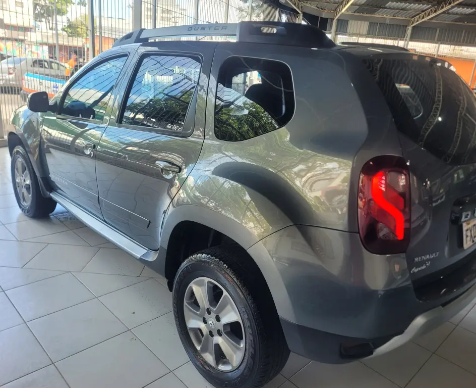 RENAULT Duster - Foto