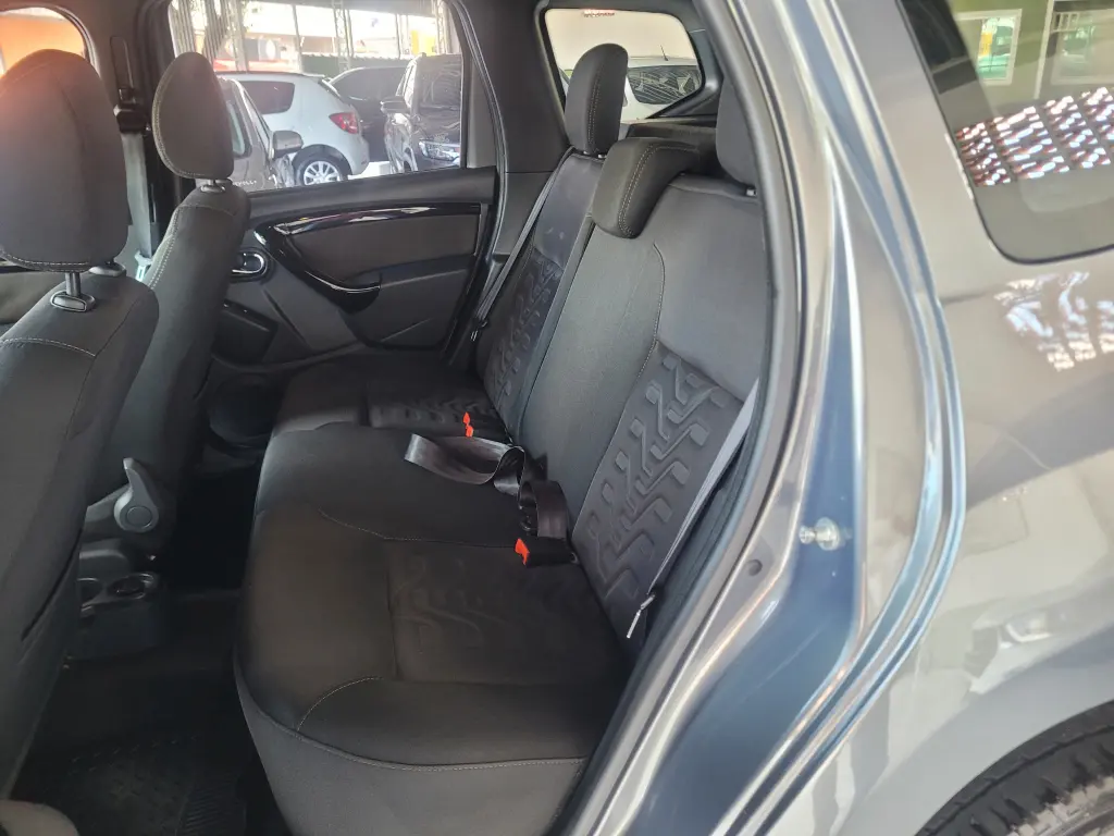 RENAULT Duster - Foto