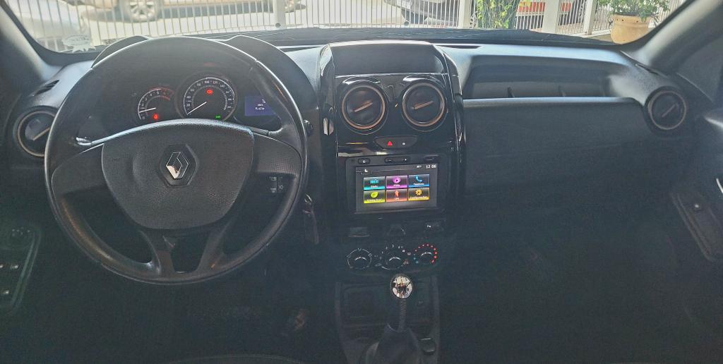 RENAULT Duster - Foto