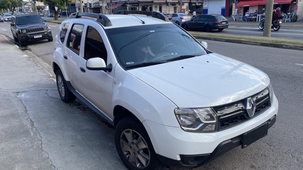 RENAULT Duster - Foto