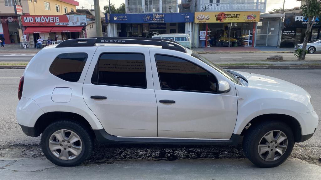 RENAULT Duster - Foto