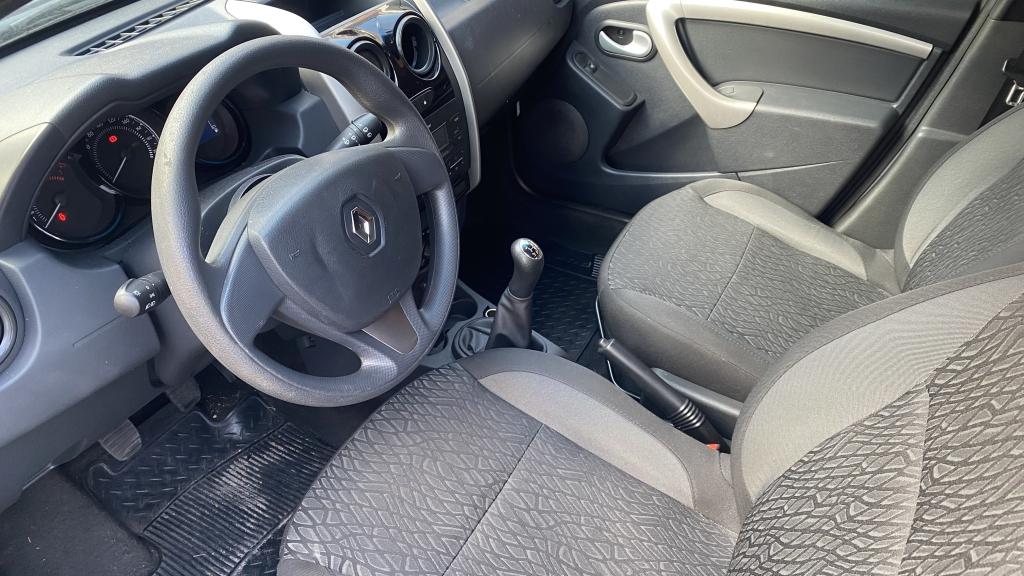 RENAULT Duster - Foto