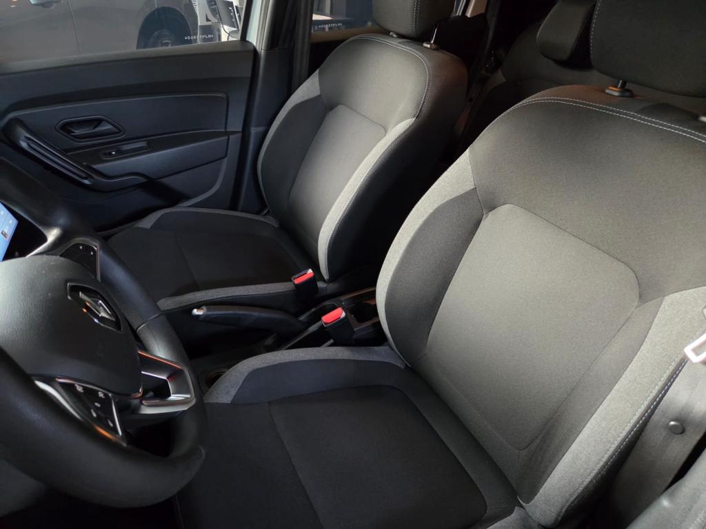 RENAULT Duster - Foto