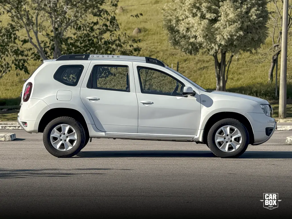 RENAULT Duster - Foto