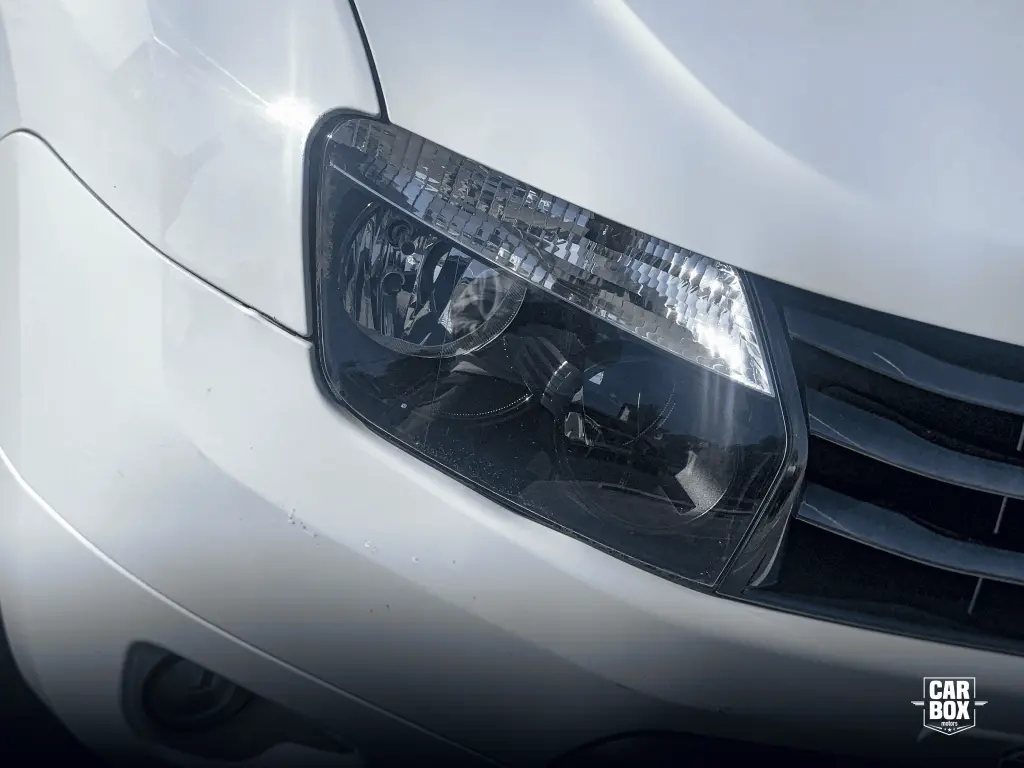 RENAULT Duster - Miniatura