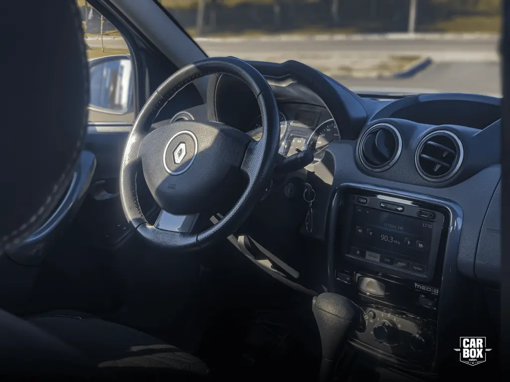 RENAULT Duster - Foto