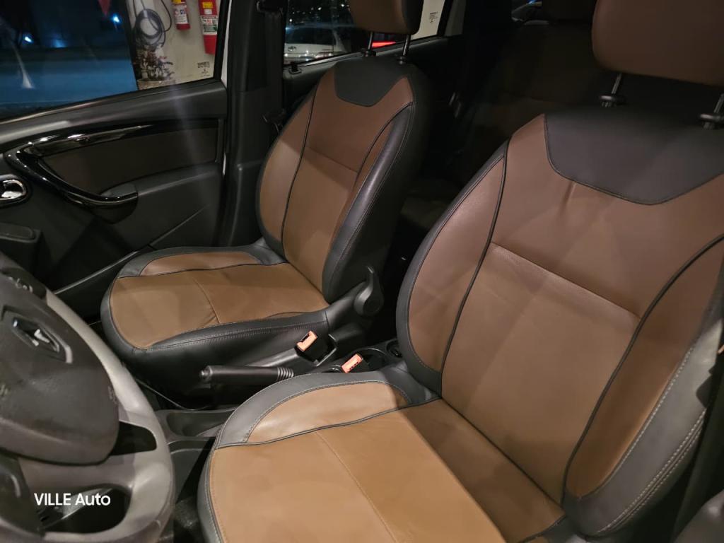 RENAULT Duster - Foto