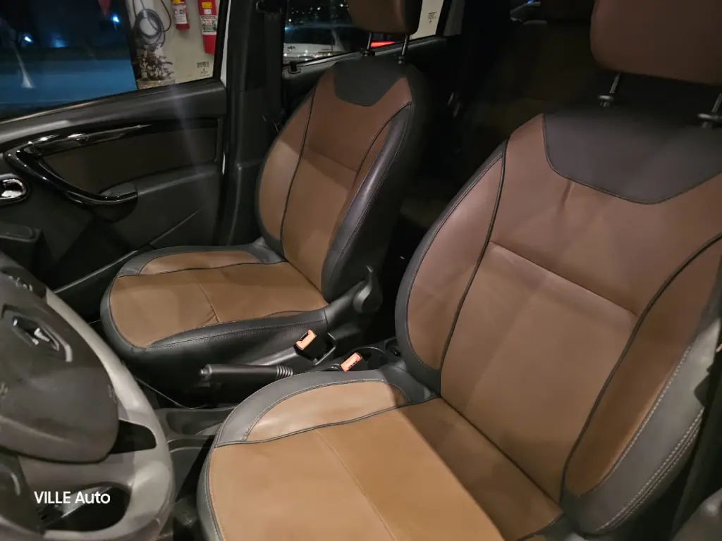 RENAULT Duster - Foto