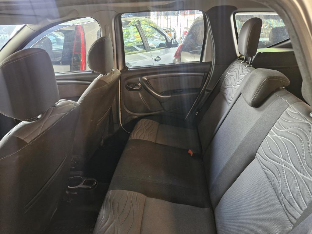 RENAULT Duster - Foto