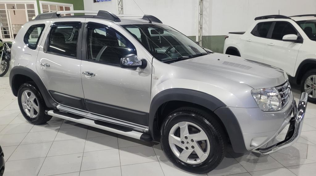 RENAULT Duster - Foto
