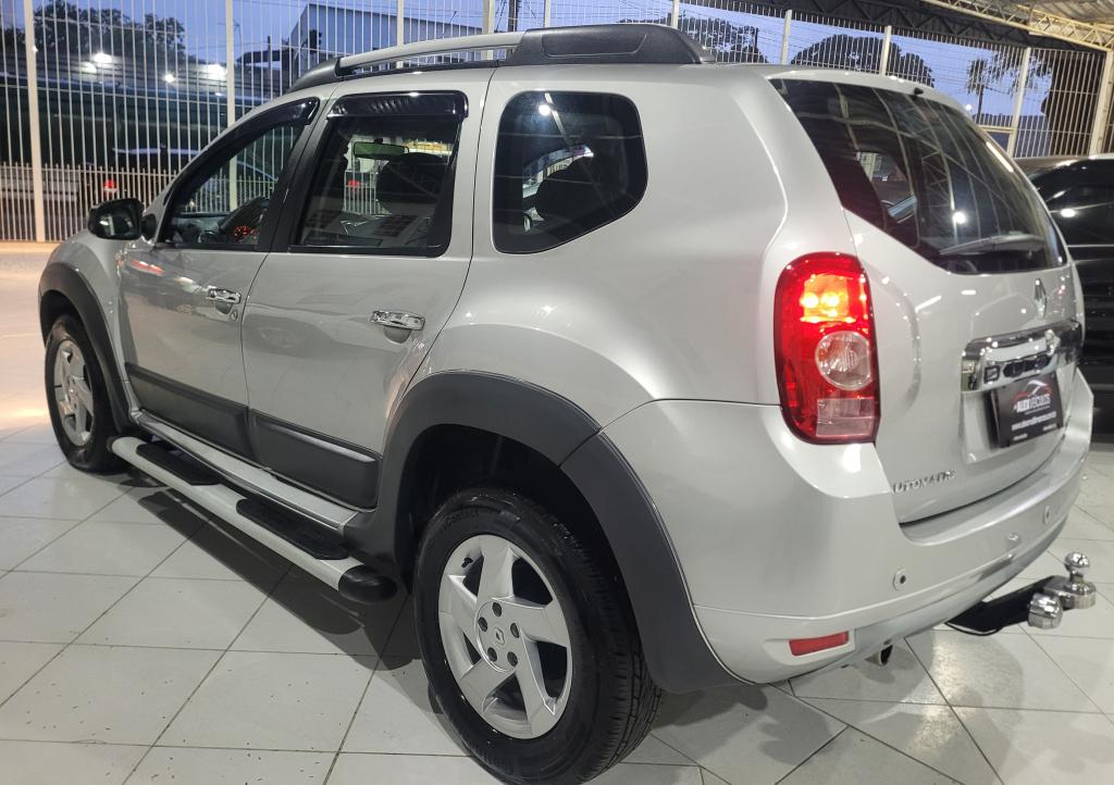 RENAULT Duster - Foto