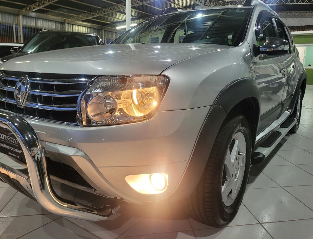 RENAULT Duster - Foto