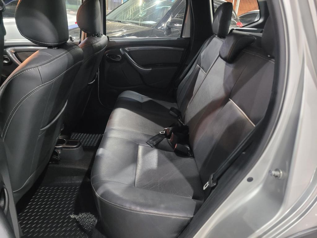 RENAULT Duster - Foto