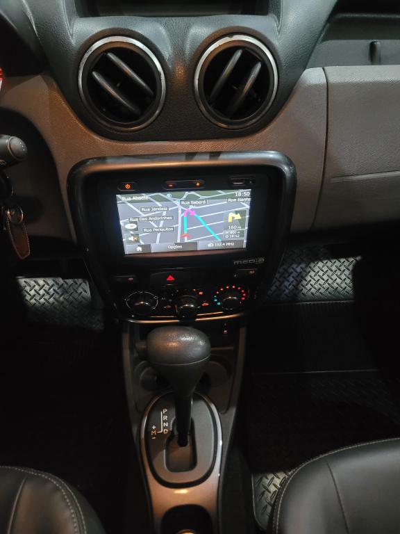 RENAULT Duster - Foto