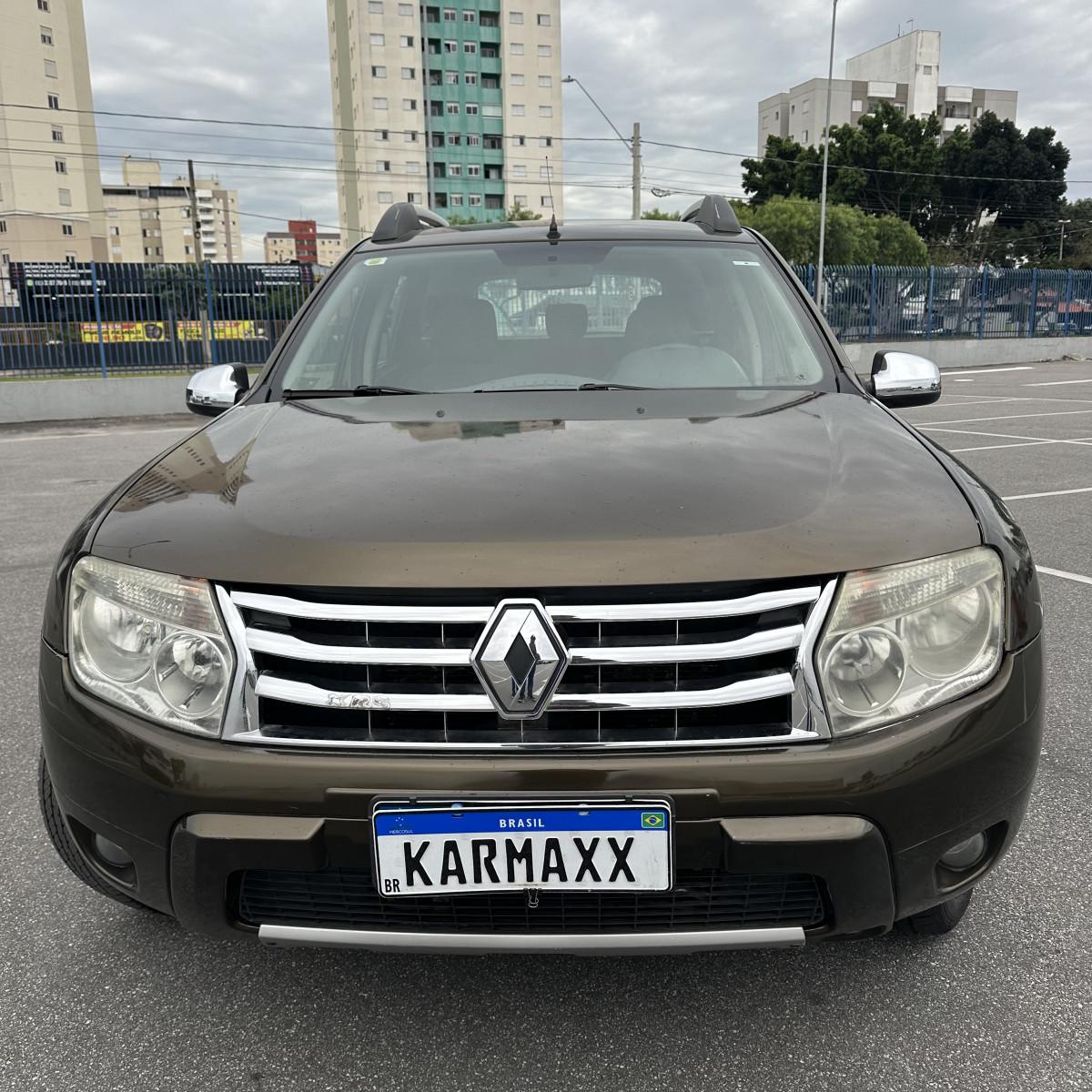 RENAULT Duster - Foto
