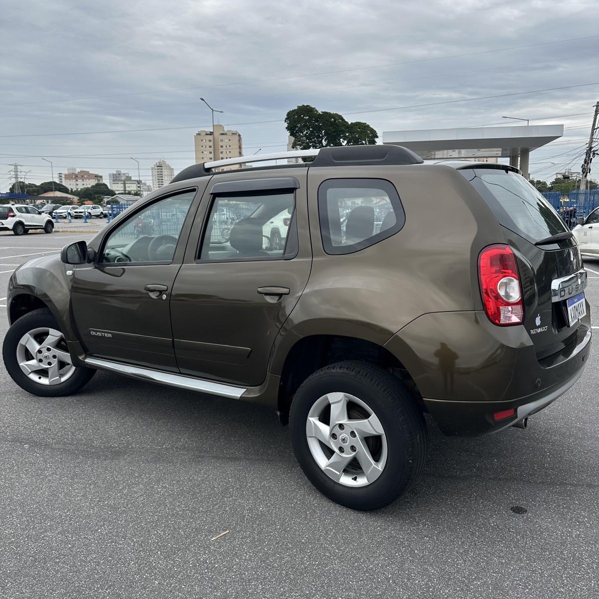 RENAULT Duster - Foto