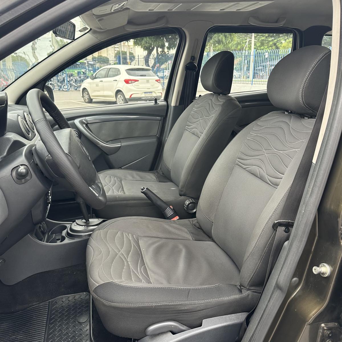 RENAULT Duster - Foto