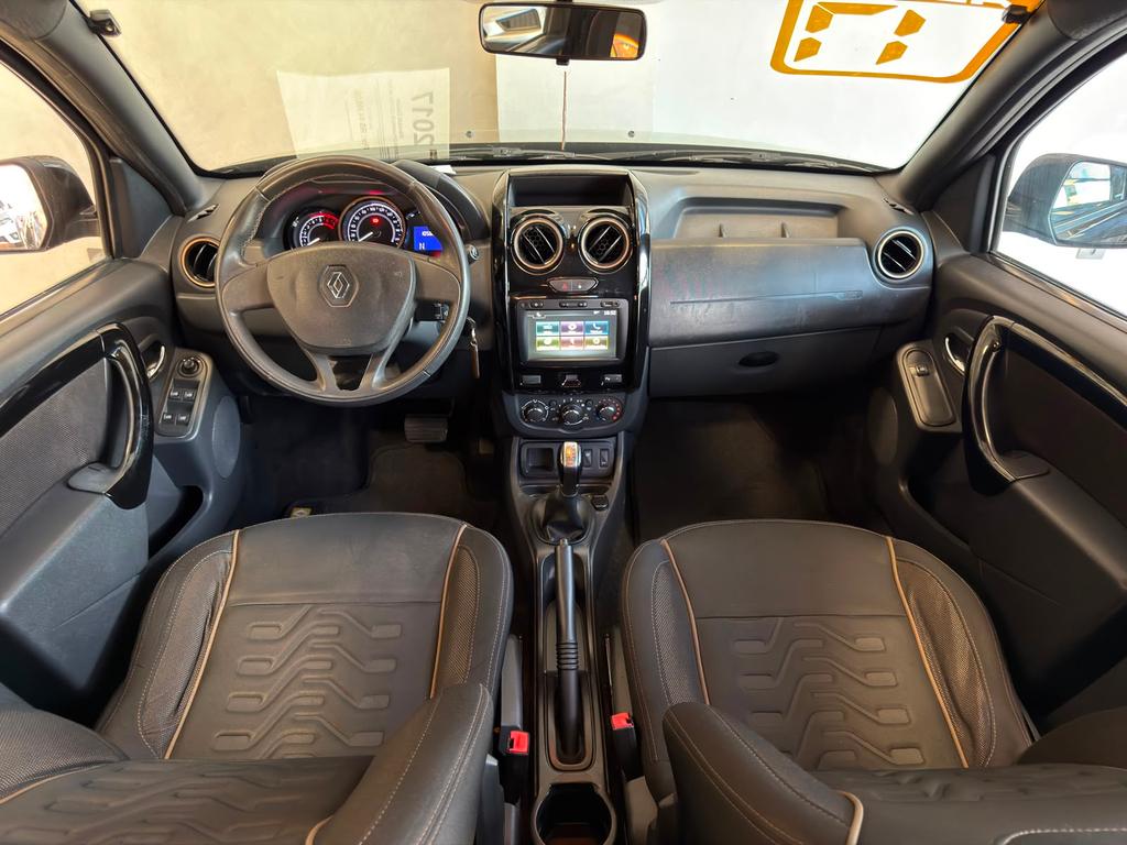 RENAULT Duster - Foto