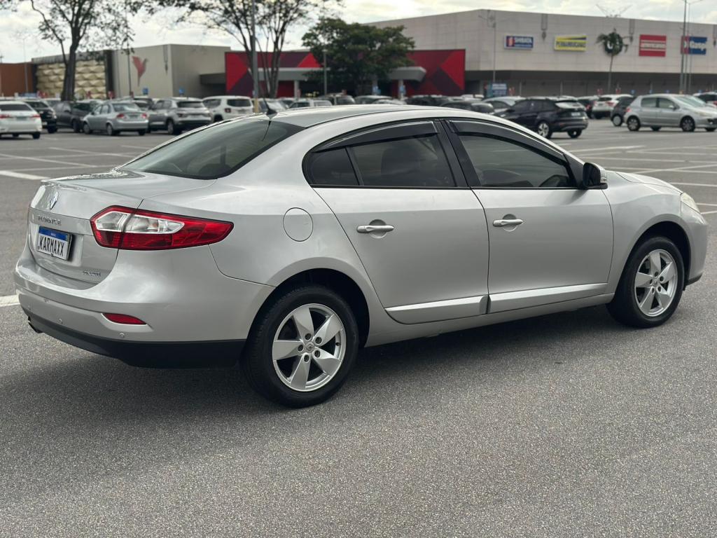 RENAULT Fluence - Foto