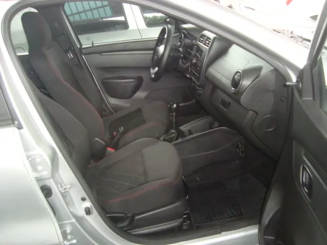 RENAULT Kwid - Foto