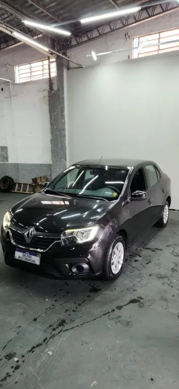 RENAULT Logan - Foto