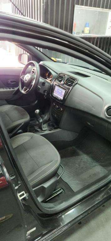 RENAULT Logan - Foto