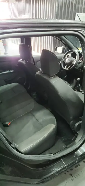 RENAULT Logan - Foto