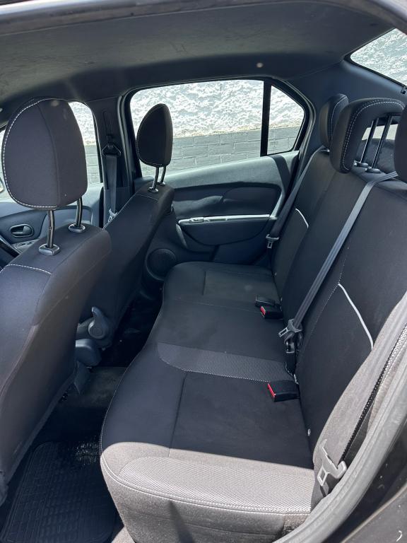 RENAULT Logan - Foto