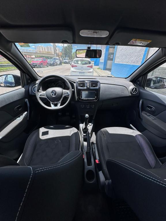 RENAULT Logan - Foto