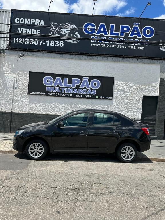 RENAULT Logan - Foto