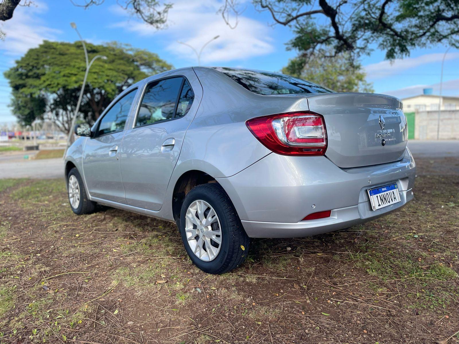 RENAULT Logan - Foto