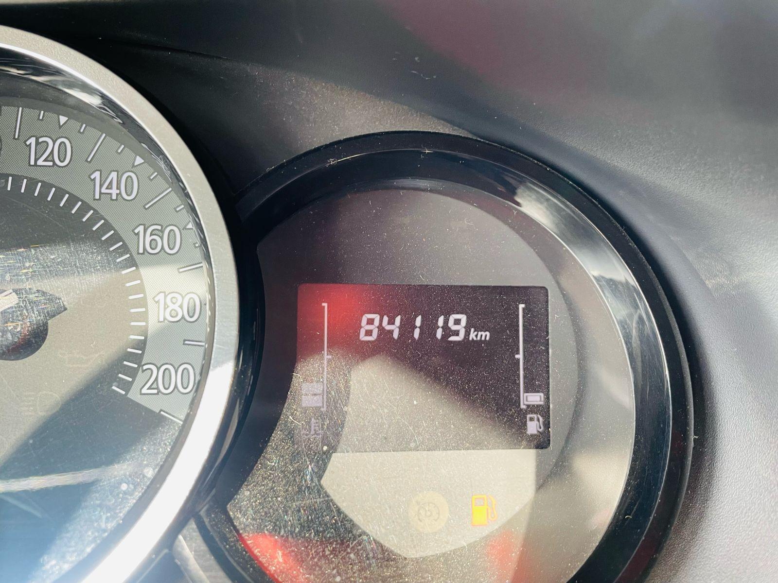 RENAULT Logan - Foto