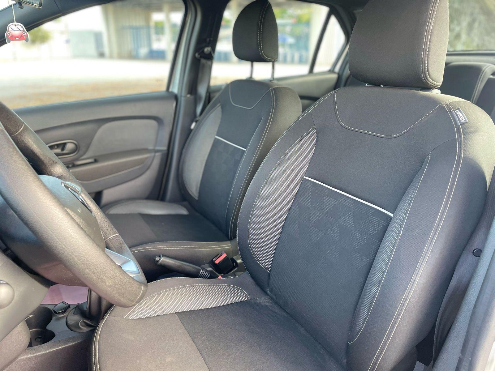 RENAULT Logan - Foto