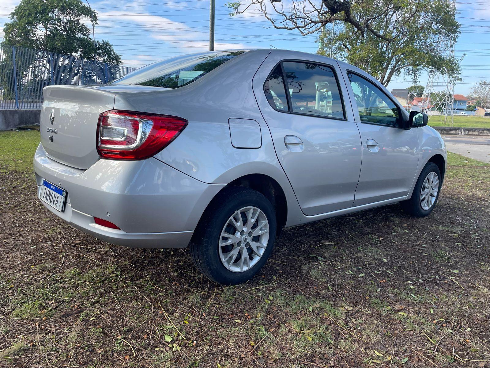 RENAULT Logan - Foto