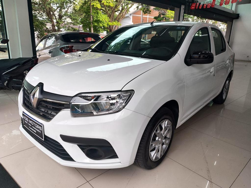 RENAULT Logan - Foto