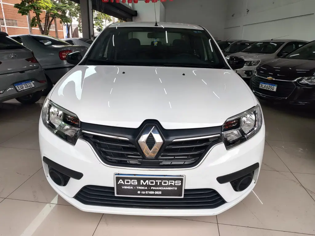 RENAULT Logan - Foto