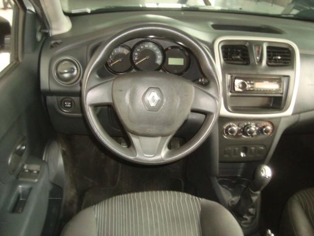 RENAULT Logan - Foto