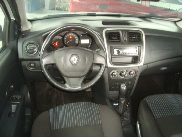 RENAULT Logan - Foto
