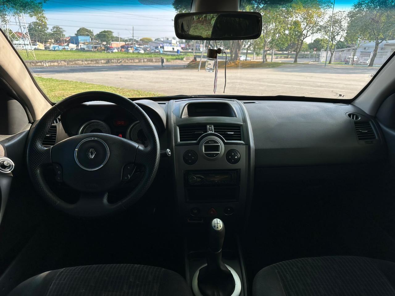 RENAULT Megane Grand Tour - Foto