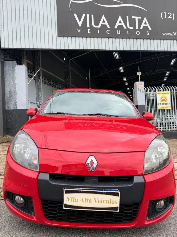 RENAULT Sandero - Foto