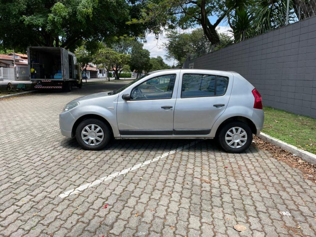 RENAULT Sandero - Foto