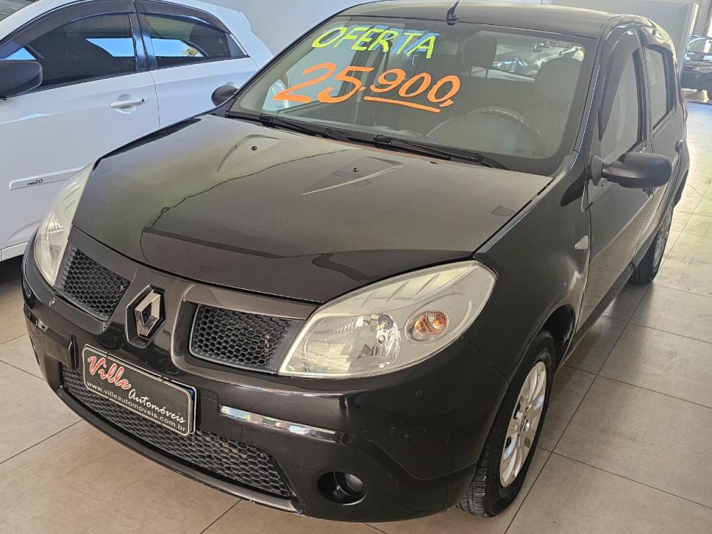 RENAULT Sandero - Foto