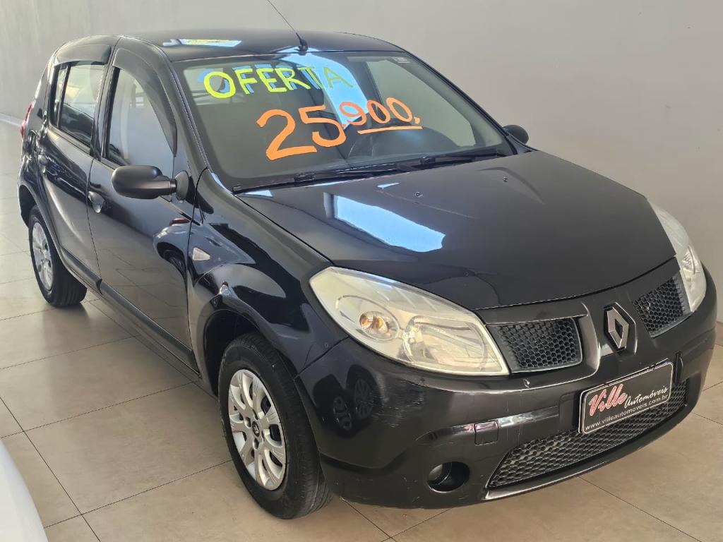 RENAULT Sandero - Foto